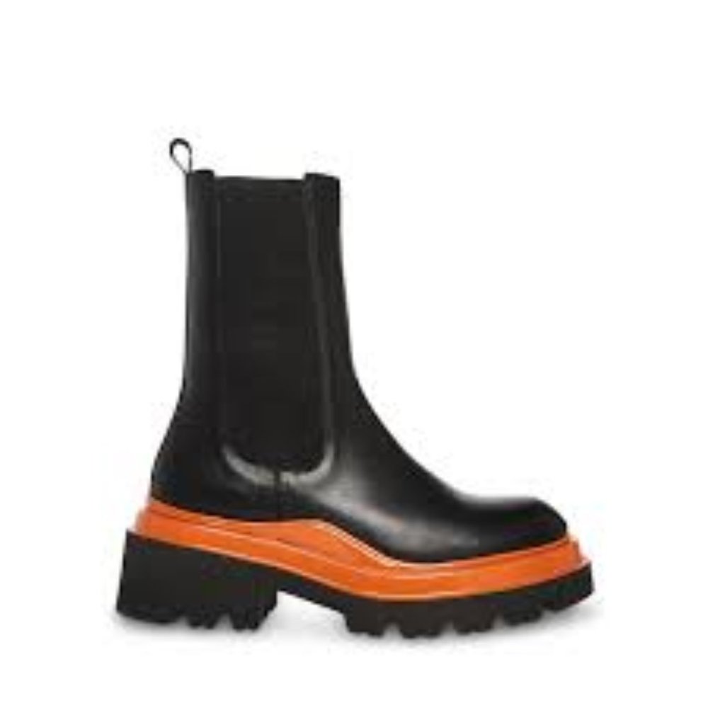 Steve Madden Buxton Black/Orange Lug Sole Boot US Size 8